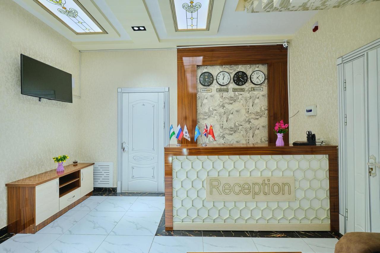 Gunesh Hotel Samarcande Extérieur photo