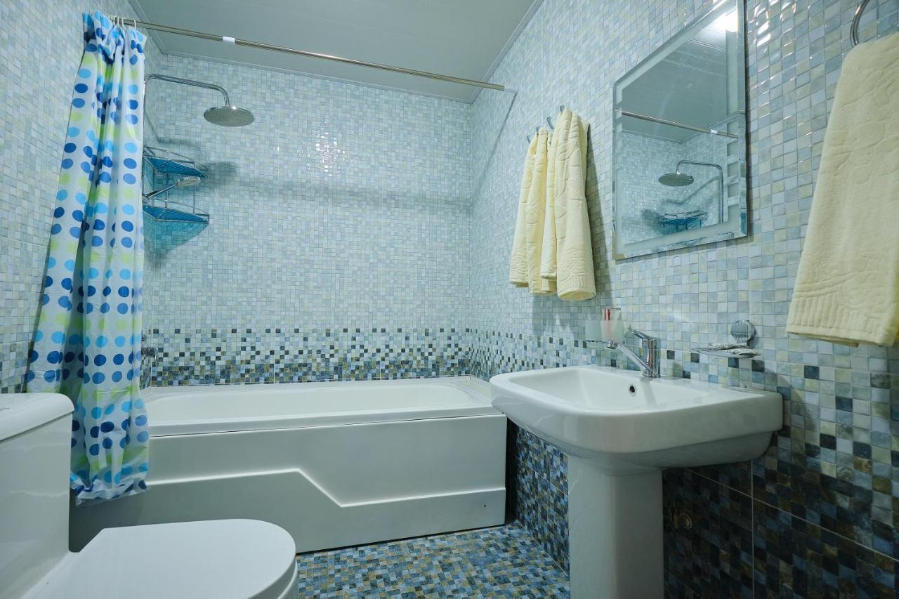 Gunesh Hotel Samarcande Extérieur photo