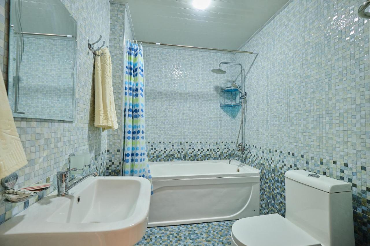 Gunesh Hotel Samarcande Extérieur photo