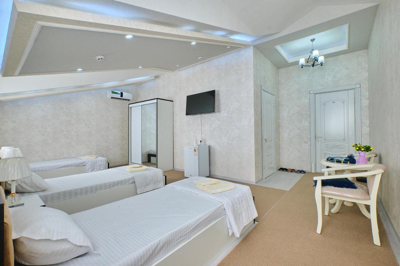 Gunesh Hotel Samarcande Extérieur photo